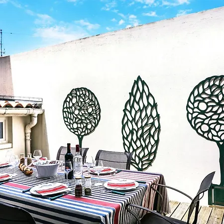 Downtown Very Heart Of Balcony & Patio Appartement